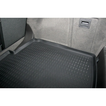 Коврик в багажник для OPEL Vectra 2002-2008 хб. (полиуретан) Novlive